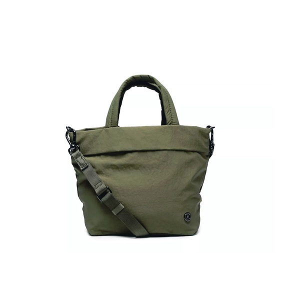 lululemon athletica Handbags - FLASH SALE! ✨HOST PICK✨Lululemon Micro Bag